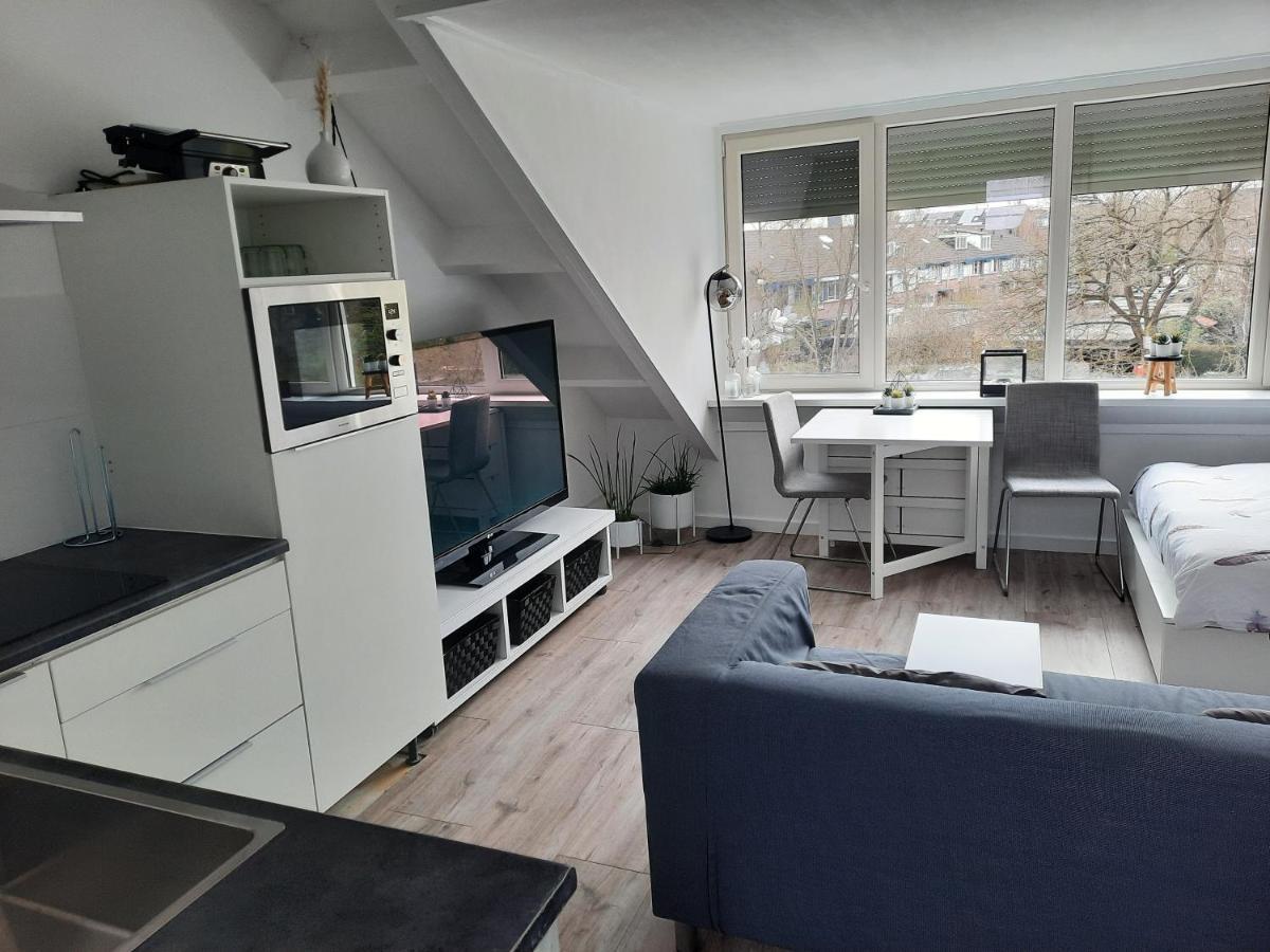 Studio 76 Groningen Met Gratis Leenfietsen Hotel Exterior photo